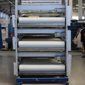 Sistema automático de raspado de estiércol de pollo para jaulas de aves de corral Equipo eficiente de tratamiento de estiércol de pollo para ganado - Product Image 5