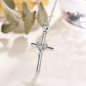 Collana con Ciondolo a Cuore Incrociato per Donne, Gioiello Portafortuna alla Moda - Product Image 2