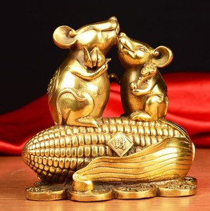 Decoración Fengshui, estatuilla de rata paragolpes China para el maíz y los lingotes chinos y cetro <span class=keywords><strong>Ru</strong></span> Yi - Product Image 2