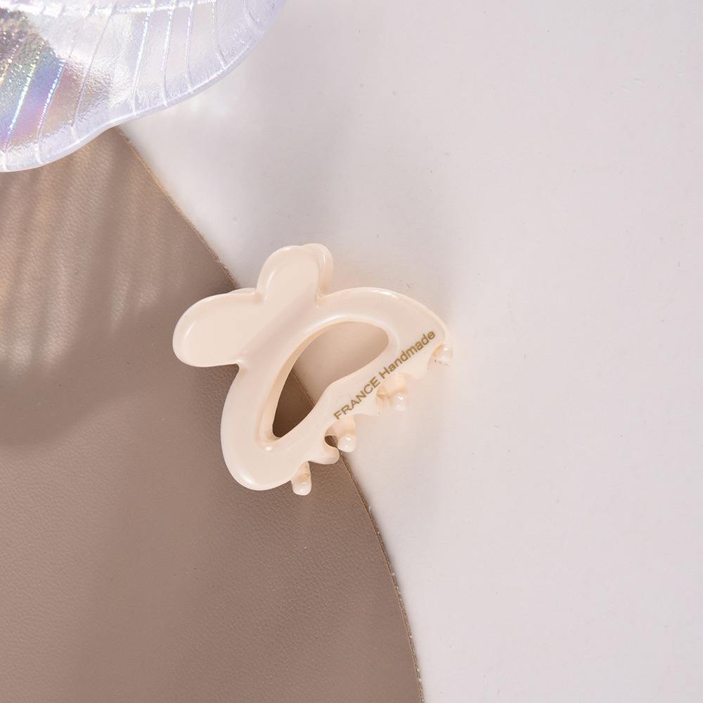 4.5cm rabbit ear Milky White