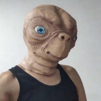 Masque intégral en latex Alien brun clair froissé avec yeux bleus vifs, réaliste, pour cosplay de science-fiction, Halloween, fête en extérieur, accessoire Comic Con