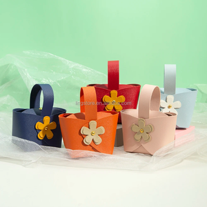 Caja de Dulces Creativa de Cuero PU para Boda, con Lazo y Flor, para Empacar Dulces y Joyas, Incluye Bolsa de Regalo - Product Image 1