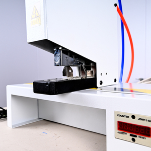 Pnömatik 2 cm Kalınlaştırılmış Tek Başlı Zımba Ağır Hizmet Tipi Kalınlaştırılmış Hızlı Zımba Hassas İğne Verimliliği Baskı - Product Image 4