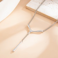 Collier pendentif Bowei pour femme, style européen et américain minimaliste, en fer hydroponique, avec chaîne en boîte ; Collier tendance