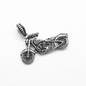 Collares de Moda de Acero Inoxidable Impermeables con Colgante de Calavera de Motocicleta Estilo Hip Hop <span class=keywords><strong>Punk</strong></span> para Hombre, Venta al por Mayor 2025 - Product Image 3
