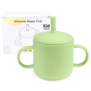 Vaso de silicona con pajita, forma redonda de calibre estándar para bebés de 1 a 2 años - Product Image 3