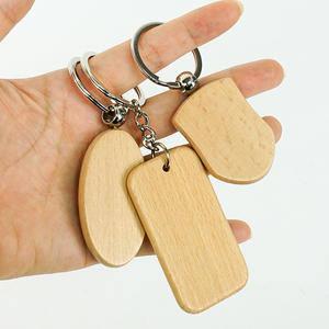Customised Portable Keychain Lanyard Polished Wood Oak Wood Key Ring for Promotional Gifts