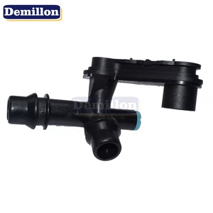 17112248409 Demillon Auto Parts sistema de motor conector de tubería de agua tanque de expansión a enfriador de aceite para <span class=keywords><strong>BMW</strong></span> E46 E83 E85 E86 X3 Z4 - Product Image 3