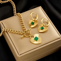 Parure de bijoux plaqué or en acier inoxydable avec pendentif cœur et boucles d'oreilles créoles, zircon vert, style rétro français pour femme