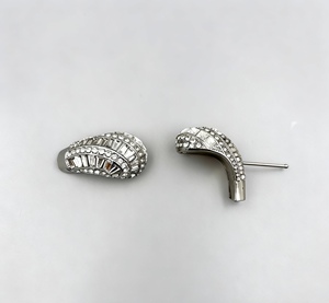सुरुचिपूर्ण उंगली कोंच बकल मिश्र धातु सैंडल - Product Image 3