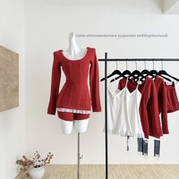 Ensemble de luxe anti-rides en nylon/coton : pull en maille torsadée et camisole en dentelle avec short tricoté au-dessus du genou