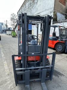 מלגזה דיזל HELI H2000 CPCD30 3 טון - מלגזת תעשייתית כבדה עם מנוע איסוזו - Product Image 5