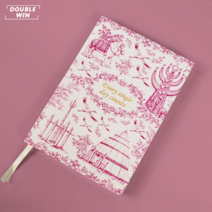 Diario Económico Personalizado con Cubierta de Cuero PU Floral Rosa, Bordes Dorados, Ilustraciones Antiguas, Marcapáginas y Bolsillo - Product Image 1
