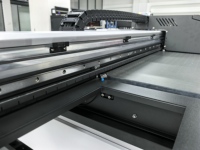Mesin Printer UV Flatbed Otomatis 6090 untuk Bahan Datar, Dapat Disesuaikan, dengan I1600U1 I3200U1 untuk Pencetakan Kayu, Akrilik, Kaca, Kulit
