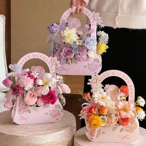 Boîte à fleurs portable à motif papillon en gros, boîte cadeau pour bouquet, fournitures d'emballage pour fleuristes - Product Image 1