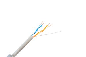 Proveedor de China <span class=keywords><strong>2</strong></span> pares CAT5e Cat3 cobre CCA Drop Wire <span class=keywords><strong>Cable</strong></span> de teléfono subterráneo al aire libre con tira de acero <span class=keywords><strong>para</strong></span> telecomunicaciones - Product Image 4