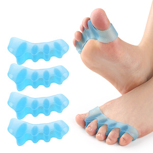 Separador de Dedos de Silicona Suave con 5 Orificios, Corrector Elástico para Alivio de Juanetes, Dedos Superpuestos y Hallux Valgus - Product Image 2