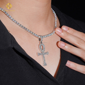 Colgante de cruz de plata de ley 925 con diamante cultivado en laboratorio, joyería IGI de lujo, brillante, de moda popular, religiosa, hecha a medida. - Product Image 6