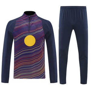 ชุดฝึกซ้อมฟุตบอลแบบขายส่งสั่งทำพิเศษ แขนยาว คอกลม ผลิตจากโพลีเอสเตอร์/ไนลอน พิมพ์ลายด้วยความร้อน เสื้อฟุตบอลผู้ชาย - Product Image 2