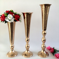 Support floral de mariage doré de style européen de haute qualité, vase de table pour arrangement floral, décoration de centre de table pour célébration et fête