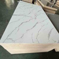 Panneau mural intérieur de cuisine Qiangyi en contreplaqué stratifié à grain de marbre brillant de 18 mm, 5 mm, 9 mm, imperméable et écologique
