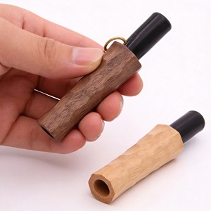 Silbato de Madera Ligero, Duradero y Resistente al Agua con Cordón para Caza al Aire Libre y Uso como Señuelo de Gansos - Product Image 1