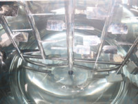 Réservoir mélangeur industriel automatique en acier inoxydable de 1000 L, personnalisé, avec pompe à rotor pour le mélange de shampooing et de savon liquide