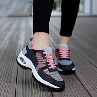 Chaussures de sport décontractées pour femmes, grande taille, respirantes, avec doublure en mesh et semelle extérieure en PVC, baskets rehaussantes, tendance mode été