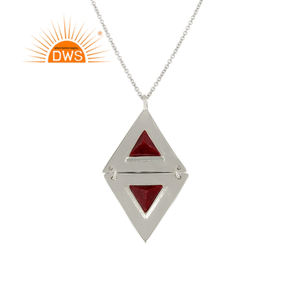 Collier Pendentif en Argent 925 avec Deux Triangles, Pierre Précieuse Rubis Corindon, Bijou Tendance, Fournisseur de Bijoux - Product Image 1