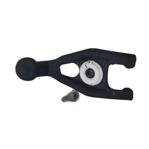 211761 211766 forcella frizione leva rilascio frizione per <span class=keywords><strong>Peugeot</strong></span> <span class=keywords><strong>206</strong></span> <span class=keywords><strong>207</strong></span> 208 307 308 407 408 607 2008 per Citroen C2 C3 C4 - Product Image 1