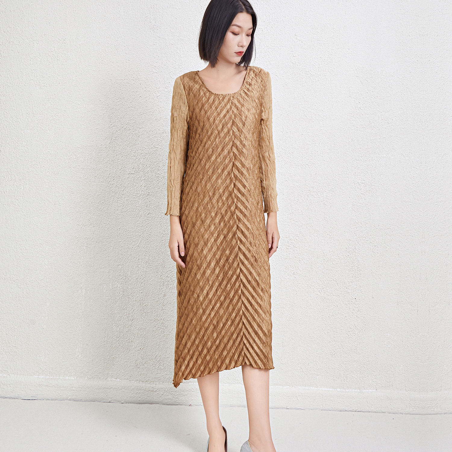 สีน้ำตาล