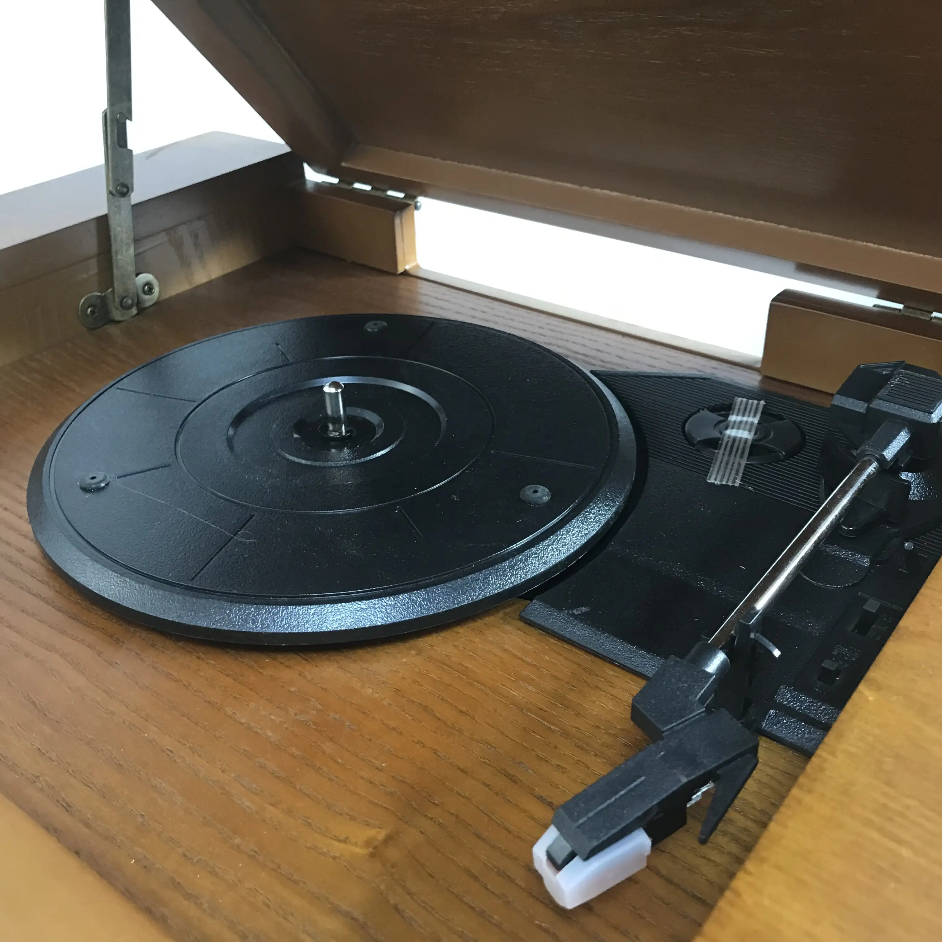 Gramophone à l'ancienne, enregistreur à l'ancienne, fonction EQ, cassette, USB SD CD, platine, lecteur vinyle