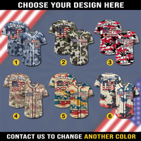 Maillot de baseball personnalisé POD avec broderie camouflage et motif drapeau américain vieilli, nom et numéro d'équipe personnalisés
