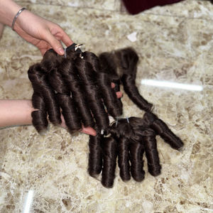 Cheveux humains vietnamiens 100% vierges bruts, cuticules alignées, mèches de cheveux naturelles, extrémités épaisses pour la vente en gros - Product Image 1