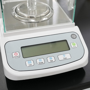 Balanza Analítica Electrónica Automática BIOBASE Balance 220g BG2204B 0.1mg para Laboratorio - Product Image 3