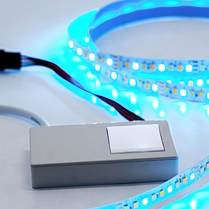 Specchio LED da Bagno di Alta Qualità con Tre Colori, 12V 1A, Mini Specchio con Sensore <span class=keywords><strong>Touch</strong></span> Intelligente per Lampada LED - Product Image 2