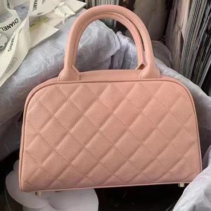 Bolso de Mano Acolchado Estilo Medieval, Bolso Tote Casual de Invierno, Suministro ODM, Correa Única, Forro de Poliéster con Fragancia, Bolso de PU - Product Image 2