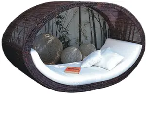 Mobili in Rattan di vimini di plastica impermeabile chaise spiaggia letto a baldacchino daybed giardino esterno cabana con cuscini daybed