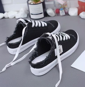 <span class=keywords><strong>Scarpe</strong></span> <span class=keywords><strong>piccole</strong></span> classiche alla moda Casual da donna piatte con tutte le Sneakers alla moda in tela da corsa - Product Image 3