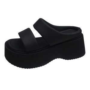 Nouvelles pantoufles en cuir souple et épais pour <span class=keywords><strong>femme</strong></span>, style nuage, collection été 2024, tendance et polyvalentes à porter à l'extérieur - Word slippers - Product Image 5
