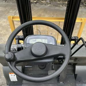 Chariot élévateur diesel hydraulique d'<span class=keywords><strong>occasion</strong></span> TCM 2,5-15 tonnes, fabriqué au Japon, pour les industries <span class=keywords><strong>de</strong></span> la vente au détail et <span class=keywords><strong>de</strong></span> l'agriculture, en stock à prix avantageux - Product Image 6