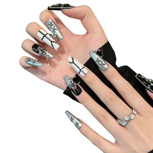 Faux ongles à presser style Punk Gothique, extra longs, <span class=keywords><strong>avec</strong></span> <span class=keywords><strong>strass</strong></span> noirs, faits main haut de gamme, au design élégant et original, blancs, de niche - Product Image 1