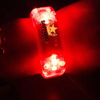 Bracelet LED en TPU avec logo personnalisé avec lampe de poche activée par le son d'un concert de musique pour le ramadan et les fêtes de remise des diplômes