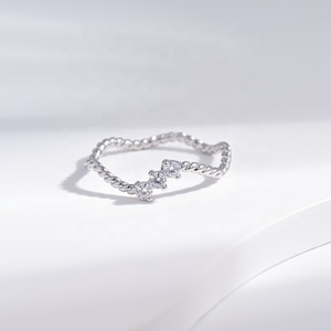 Anillo ajustable de latón personalizado con circonita redonda, estilo casual, clásico, chapado en oro, barato, para mujer - Product Image 1