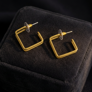 Pendientes de Aro y Perno Geométricos de Latón Hechos a Mano, Chapados en Oro, con Circonita y Perla para Mujer, Ideales para Fiestas y Eventos - Product Image 1