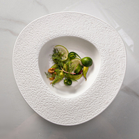 Vaisselle de qualité hôtelière, passe au lave-vaisselle, assiettes et plats modernes pour restaurant, assiette triangulaire blanche unique, assiettes à pâtes