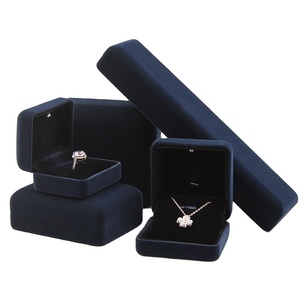 Juego de Cajas de Joyería de Terciopelo de Lujo WeiMei, Caja de Regalo de Joyería de Moda Personalizada con Logotipo, Color y Tamaño a Medida - Product Image 1