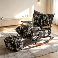 Fauteuil à bascule moderne rembourré avec repose-pieds, chaise de relaxation de type traîneau pour salon et chambre à coucher