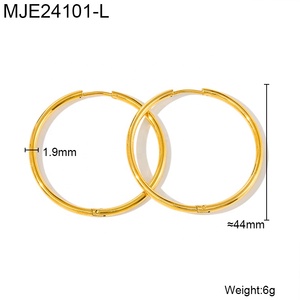 Bijoux en acier inoxydable plaqué or COOL, boucles d'oreilles célèbres, bijoux pour femmes, boucles d'oreilles à clous personnalisées en forme d'engrenage CC - Product Image 6