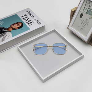 Lunettes de soleil Gm Tiktok Influencer Street Style unisexes, verres polarisés en PC, monture intégrale argent noir, protection UV400, type 3. - Product Image 2